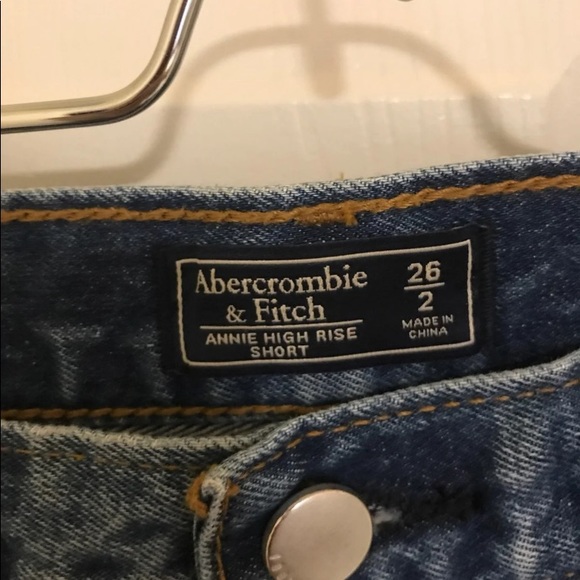 Abercrombie&Fitch Annie High Rise Short - Picture 3 of 3
